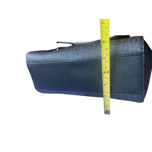 Guess Black Handbag with Logo Cross Body Detachable Strap and Tag - Picture 11 of 16